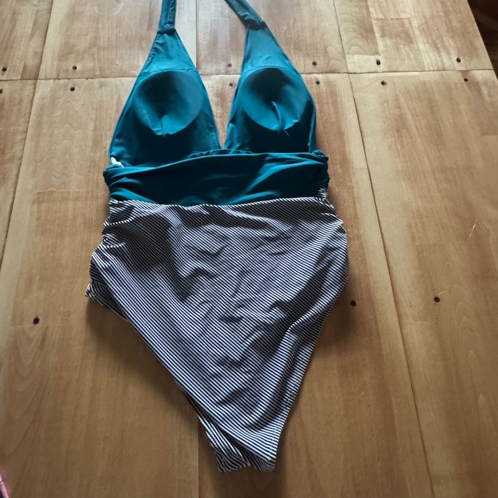 Womens Teal Striped Halter One Piece Swimsuit Ruched Tummy Control V-Neck L - Picture 3 of 5